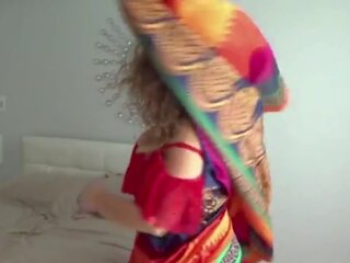 Desi india rojo saree tía undressed parte - 1: hd porno 93