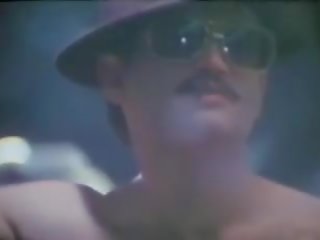 Bored oyunlar 1987: kaslı flört film erişkin klips mov 67